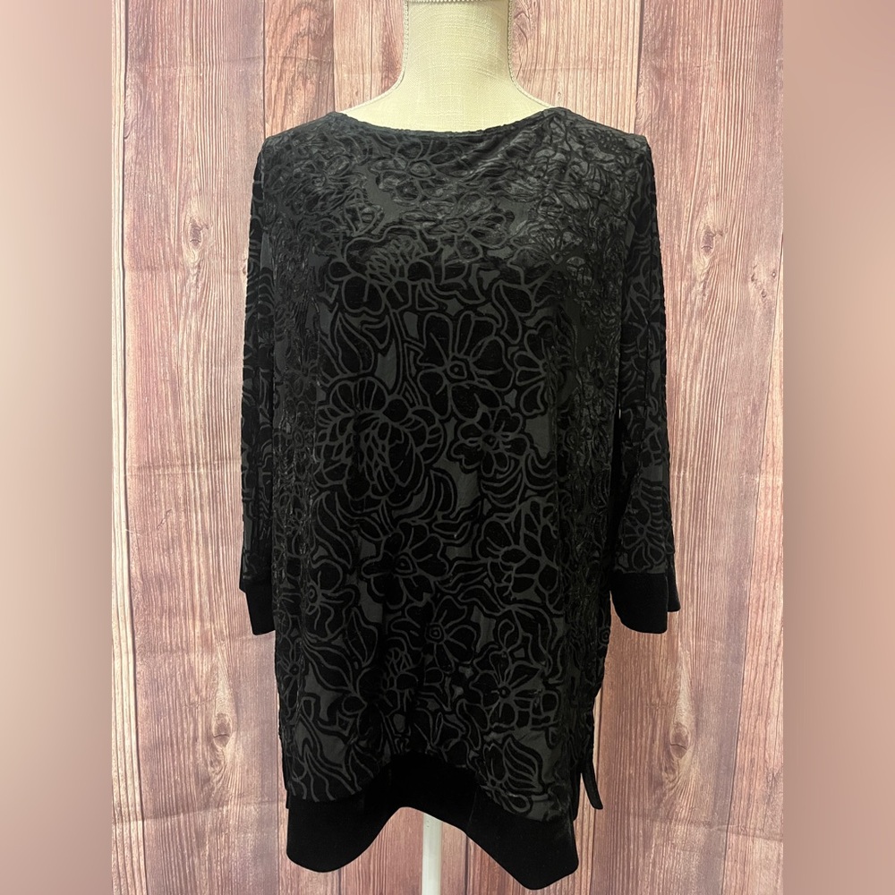 Chico’s Black Velvet Floral Women's Top Sz3 (XL)